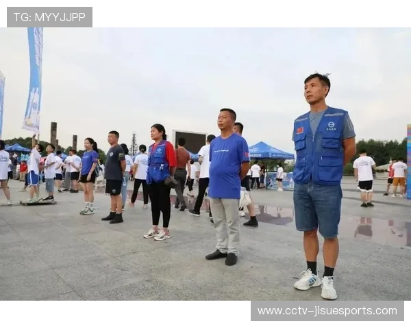 全运会志愿者热情服务获赞蓝色徽章闪耀赛场成为最美风景